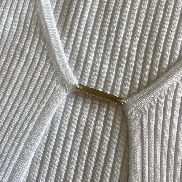 Abercrombie and Fitch Sweater - Picture 3 of 4